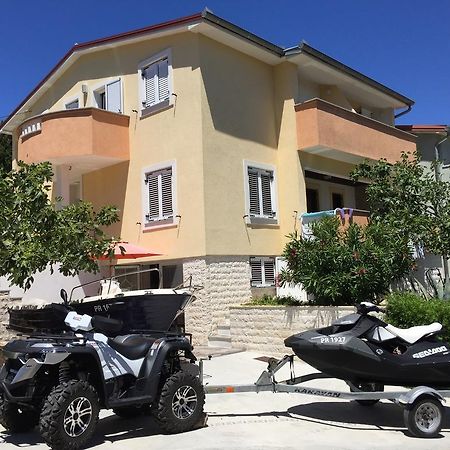Apartments Prahovic Ždrelac Buitenkant foto