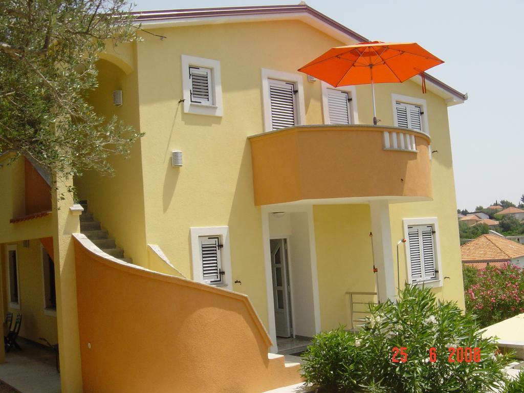 Apartments Prahovic Ždrelac Buitenkant foto